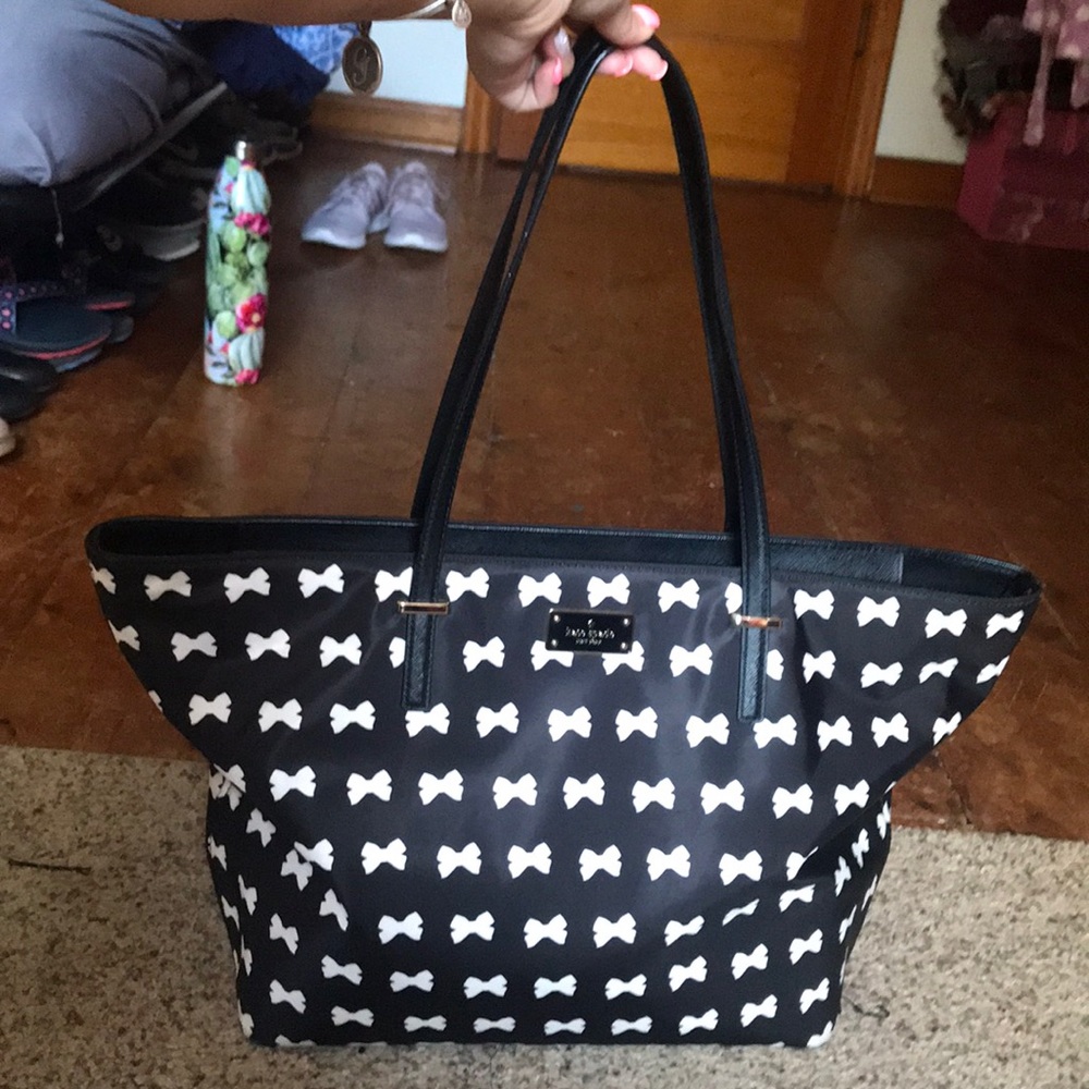 LIKE NEW Kate Spade - Blake Avenue Bow Margareta